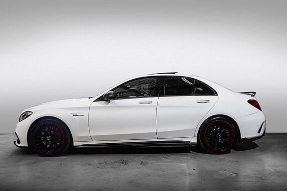 Mercedes-Benz C63 5 of 28