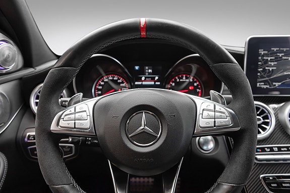 Mercedes-Benz C63 16 of 28