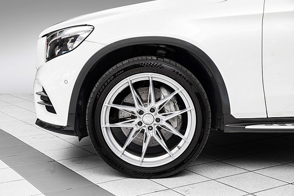 Mercedes-Benz GLC 6 of 30