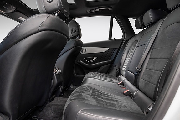 Mercedes-Benz GLC 14 of 30