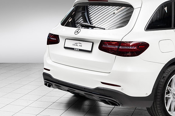 Mercedes-Benz GLC 8 of 30