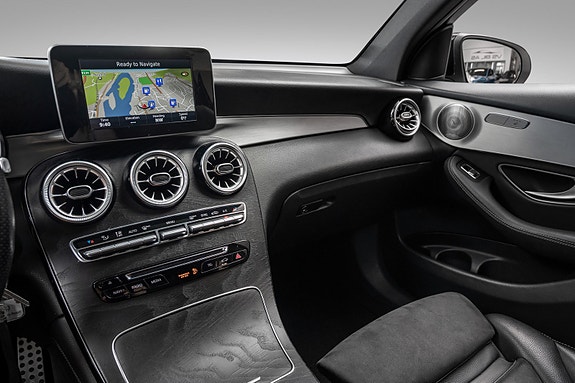 Mercedes-Benz GLC 12 of 30