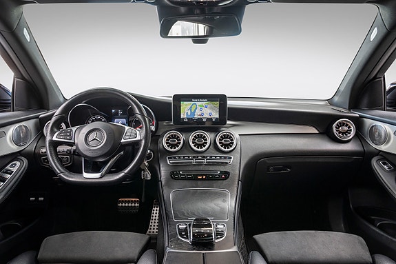 Mercedes-Benz GLC 15 of 30