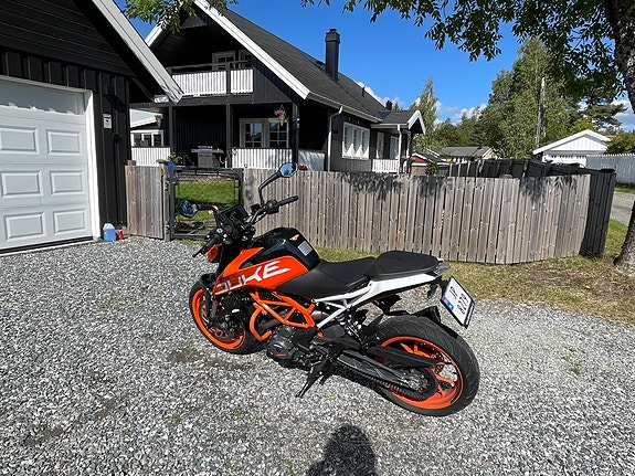 KTM 390 Duke 5 of 10