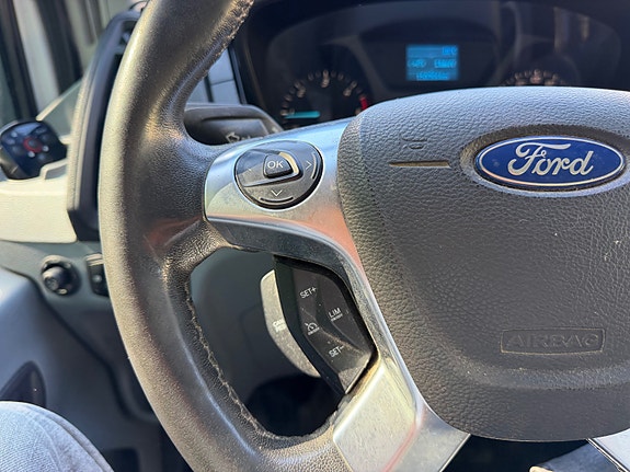 Ford Transit 22 of 28