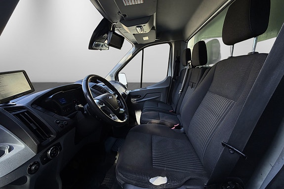 Ford Transit 19 of 28