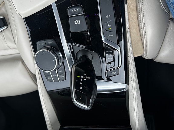 BMW 530e 18 of 30