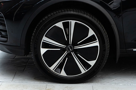 BYD Tang 9 of 30