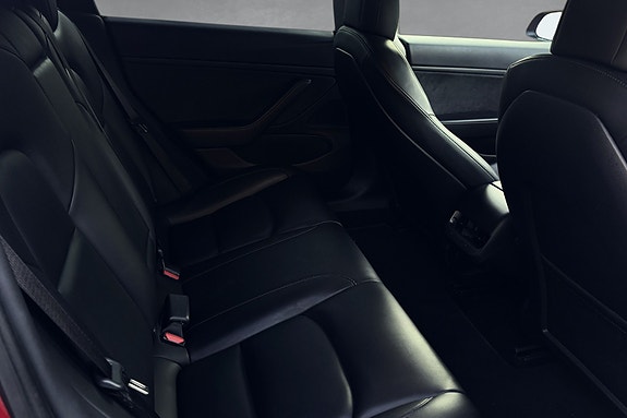 Tesla Model 3 14 of 24