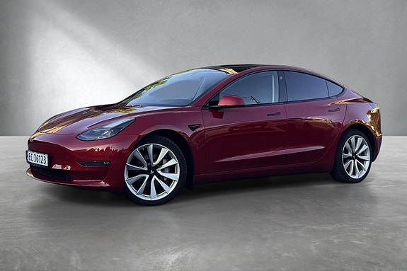 Tesla Model 3 2 of 24