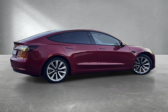 Tesla Model 3 6 of 24