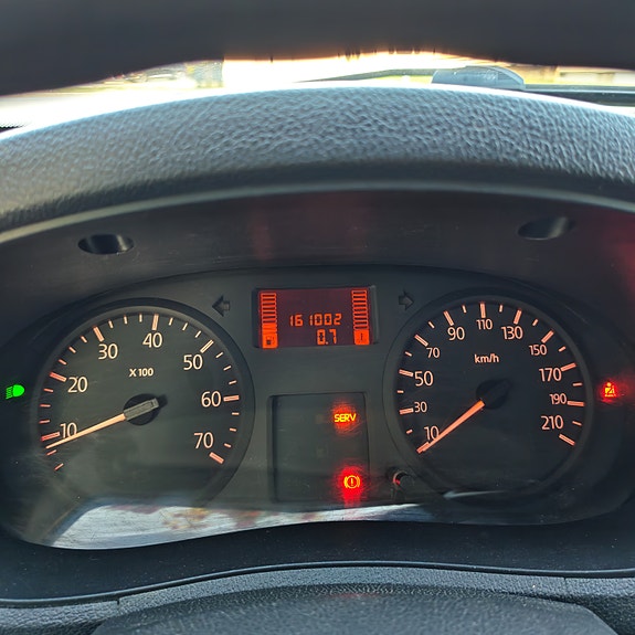 Nissan Kubistar 12 of 12