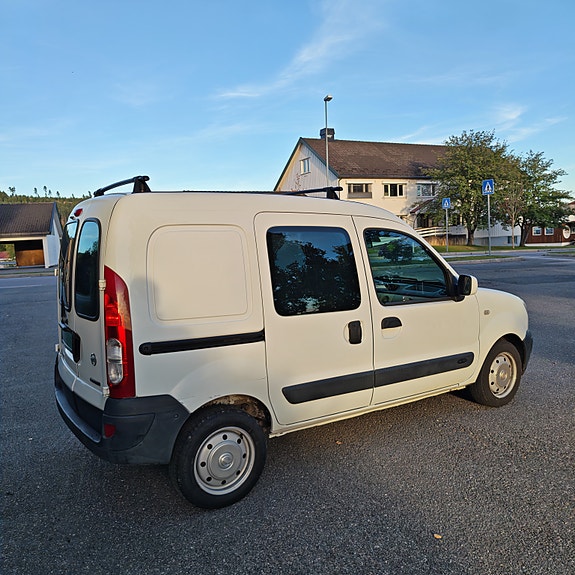 Nissan Kubistar 6 of 12