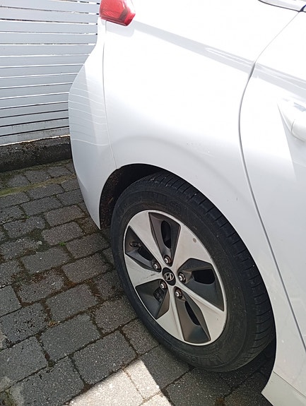 Hyundai IONIQ 9 of 14
