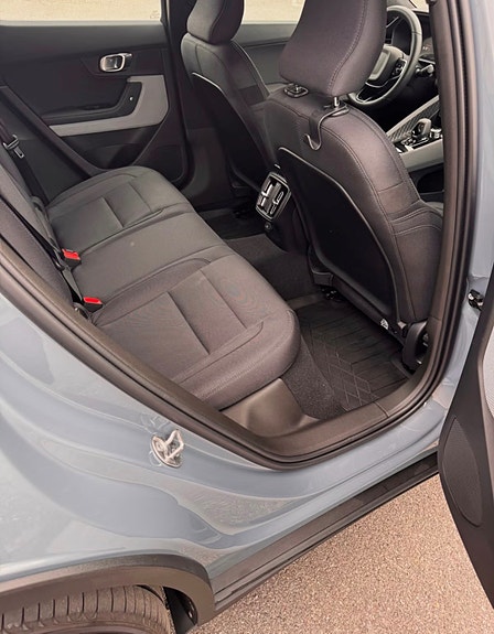 Polestar 2 13 of 17