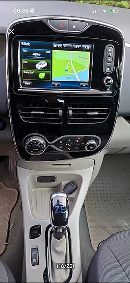 Renault Zoe 14 of 19