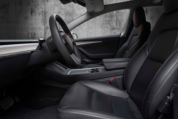 Tesla Model 3 9 of 25