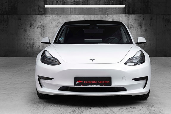 Tesla Model 3 3 of 25