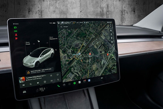 Tesla Model 3 22 of 25
