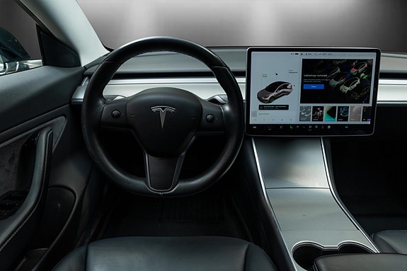 Tesla Model 3 18 of 30