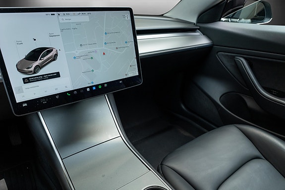 Tesla Model 3 26 of 30