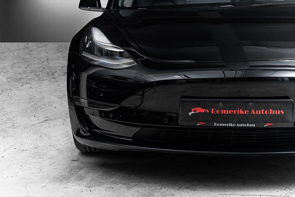 Tesla Model 3 5 of 30