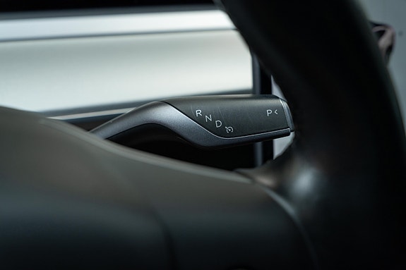 Tesla Model 3 25 of 30