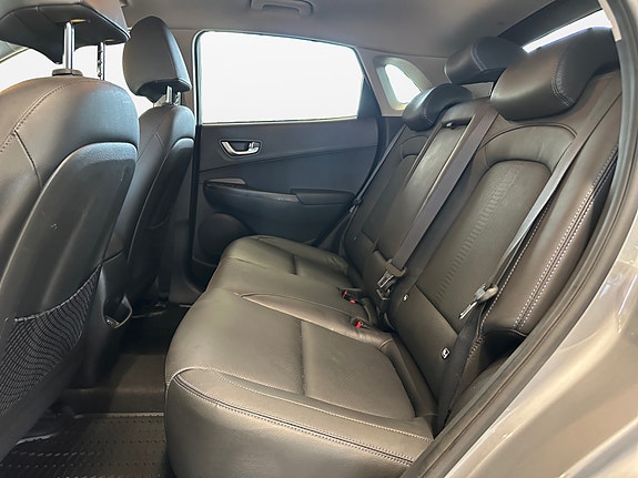 Hyundai Kona 13 of 30