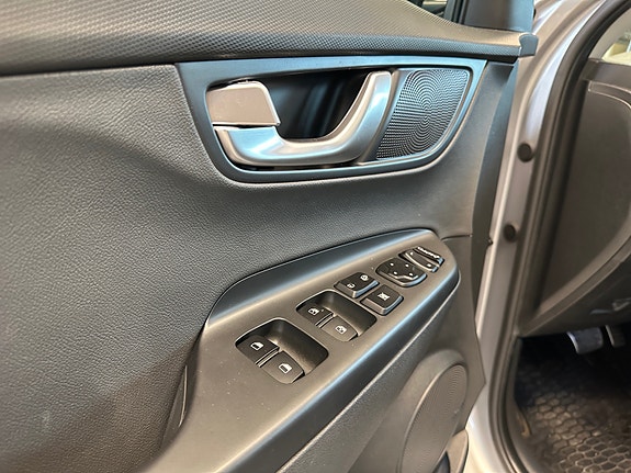 Hyundai Kona 21 of 30