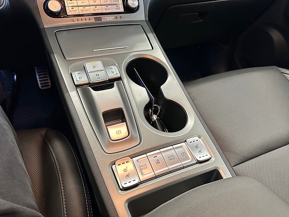 Hyundai Kona 30 of 30