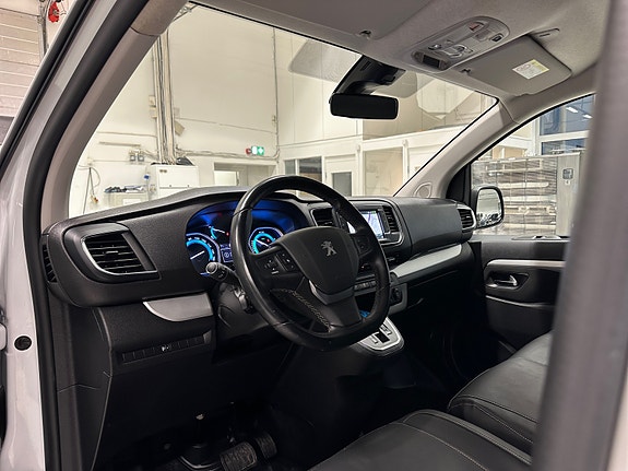 Peugeot e-Expert 22 of 30