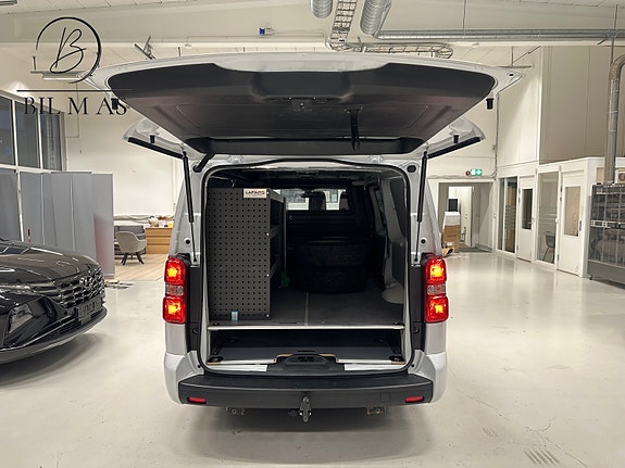 Peugeot e-Expert 16 of 30