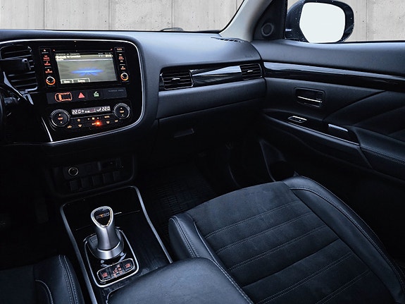 Mitsubishi Outlander 19 of 30