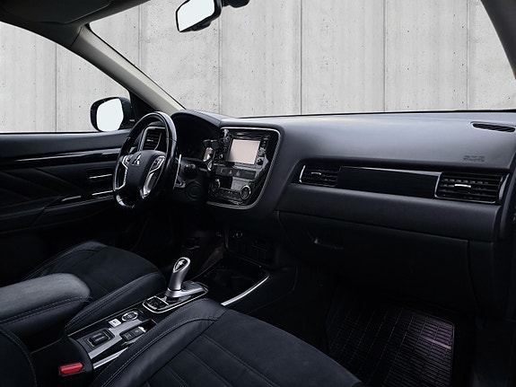 Mitsubishi Outlander 11 of 30