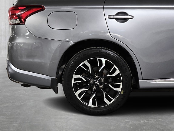 Mitsubishi Outlander 30 of 30