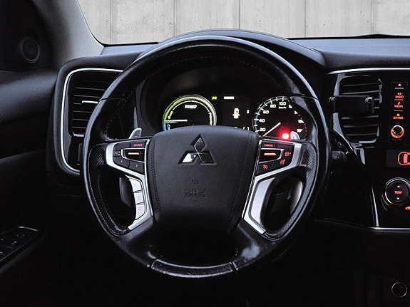 Mitsubishi Outlander 22 of 30
