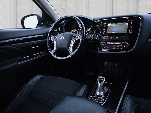 Mitsubishi Outlander 20 of 30