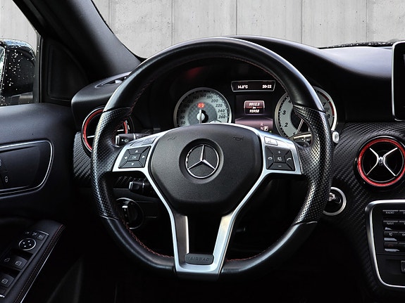 Mercedes-Benz A250 22 of 30