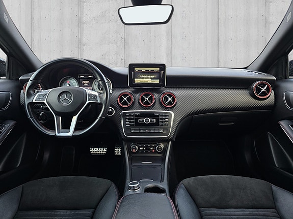 Mercedes-Benz A250 18 of 30