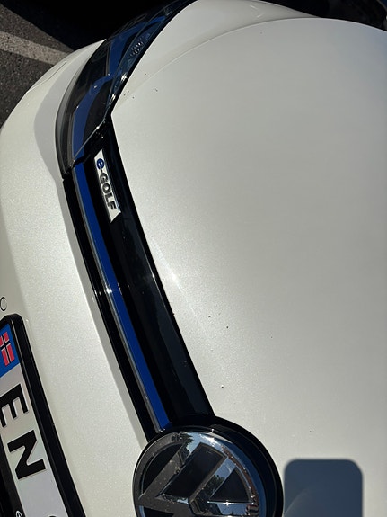 Volkswagen e-Golf VII 6 of 12