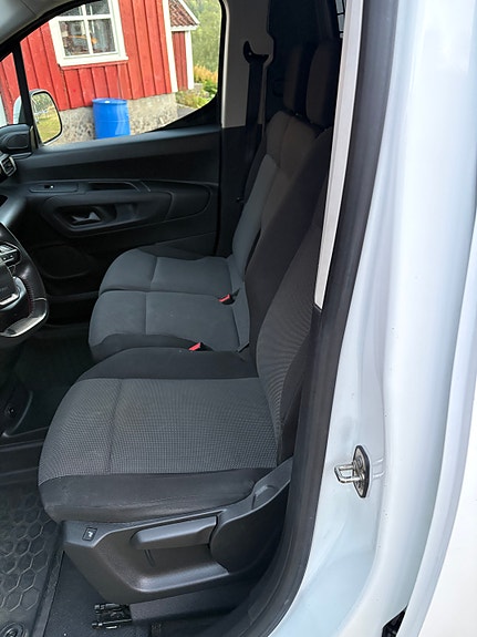 Peugeot Partner 16 of 22