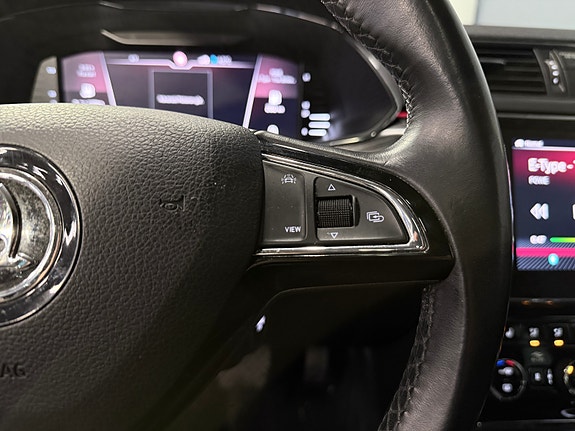Skoda Superb 14 of 25