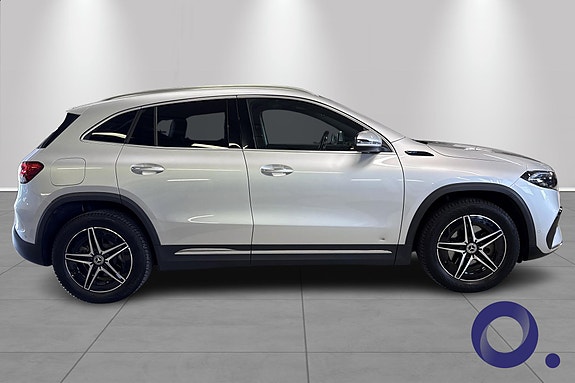 Mercedes-Benz EQA300 7 of 24