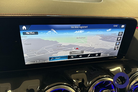 Mercedes-Benz EQA300 17 of 24