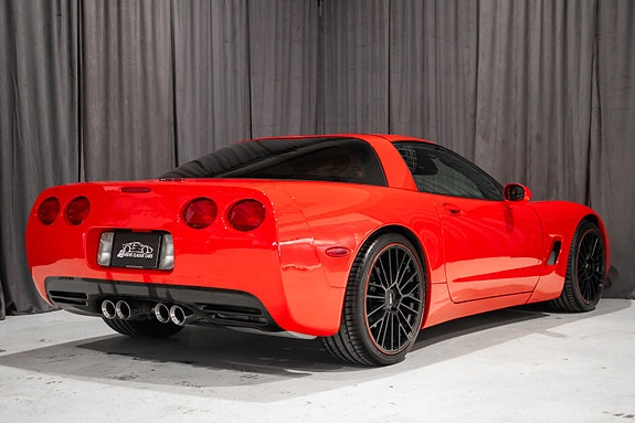Chevrolet Corvette 8 of 30