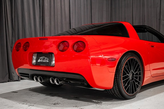 Chevrolet Corvette 26 of 30