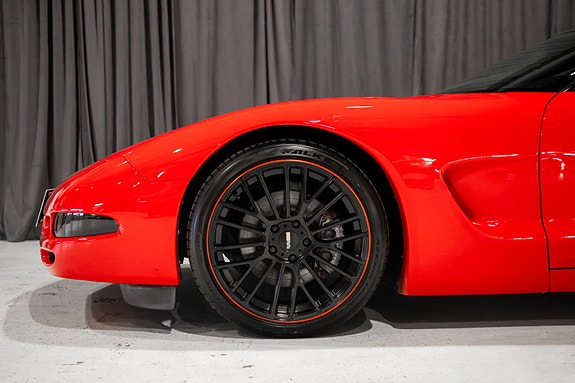 Chevrolet Corvette 20 of 30