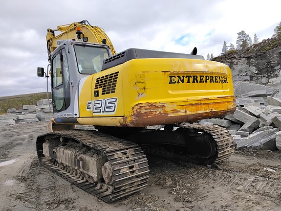 New Holland Kobelco E215 4 of 18