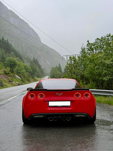 Chevrolet Corvette 9 of 10