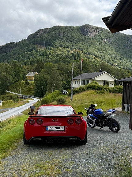Chevrolet Corvette 8 of 10